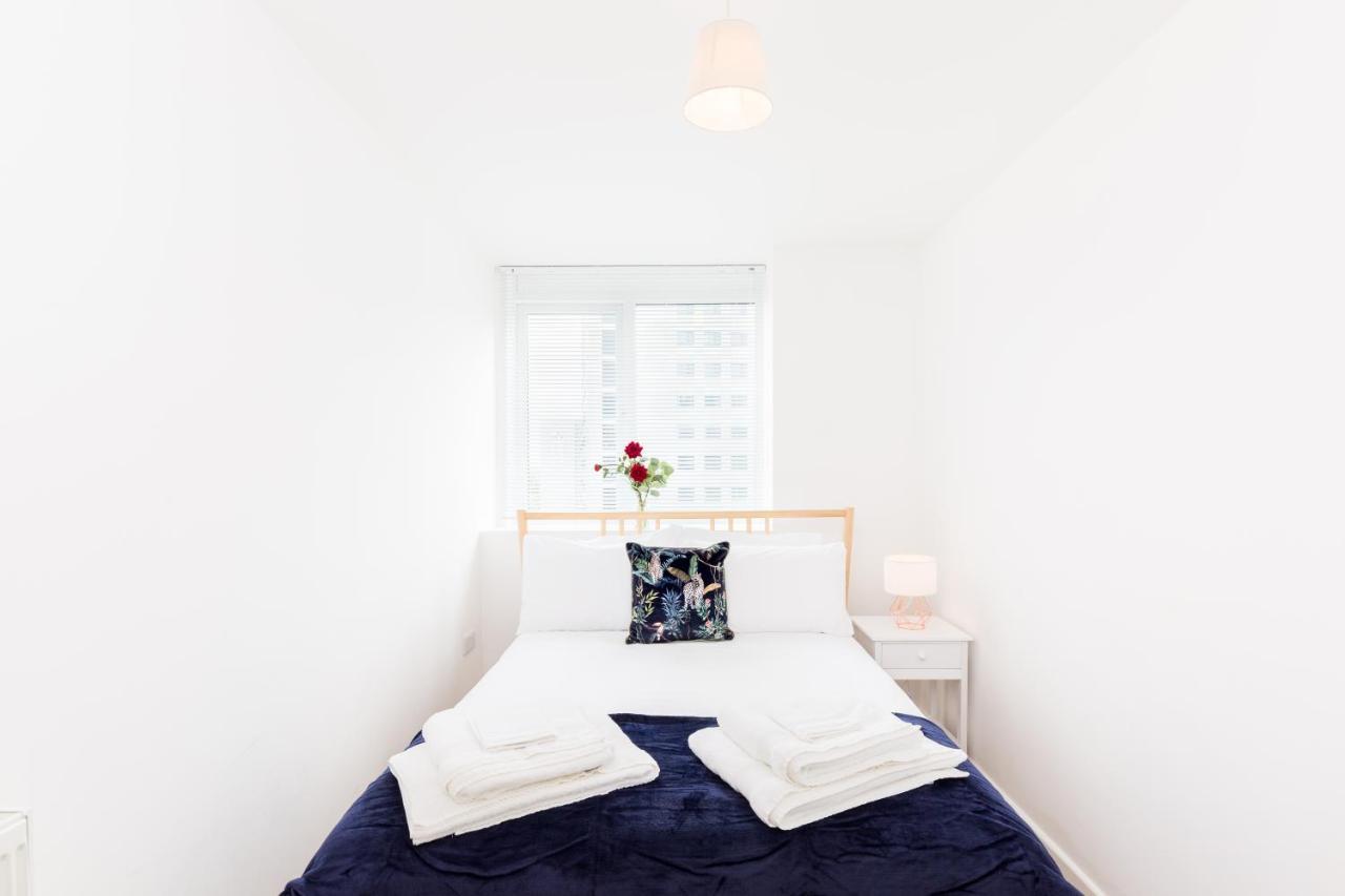 Modern City Centre Apartment Nr Gunwharf Quays Portsmouth Extérieur photo