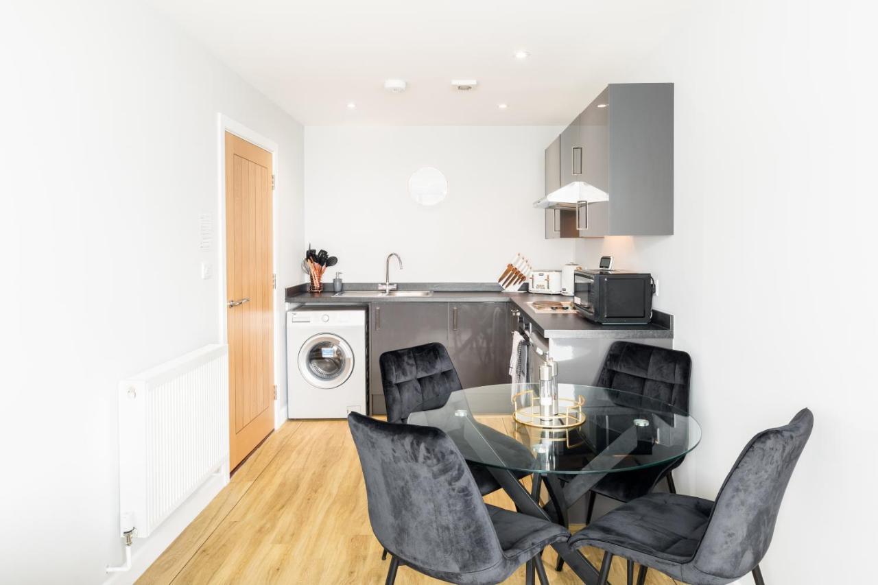 Modern City Centre Apartment Nr Gunwharf Quays Portsmouth Extérieur photo