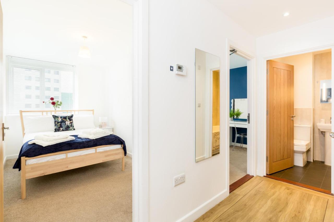 Modern City Centre Apartment Nr Gunwharf Quays Portsmouth Extérieur photo